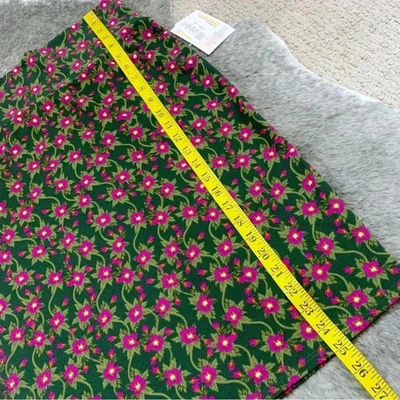 NWT LuLaRoe Cassie Floral Skirt - Picture 8 of 10